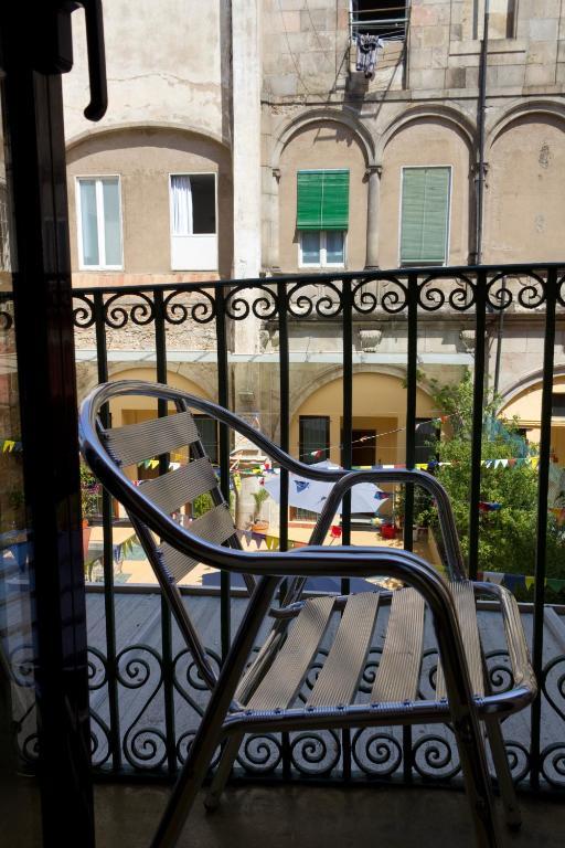Hostal La Terrassa Barcelona Bagian luar foto
