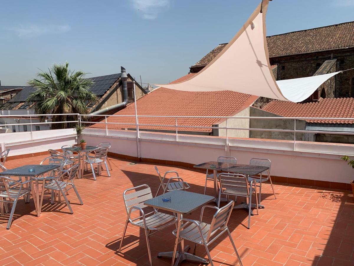 Hostal La Terrassa Barcelona Bagian luar foto