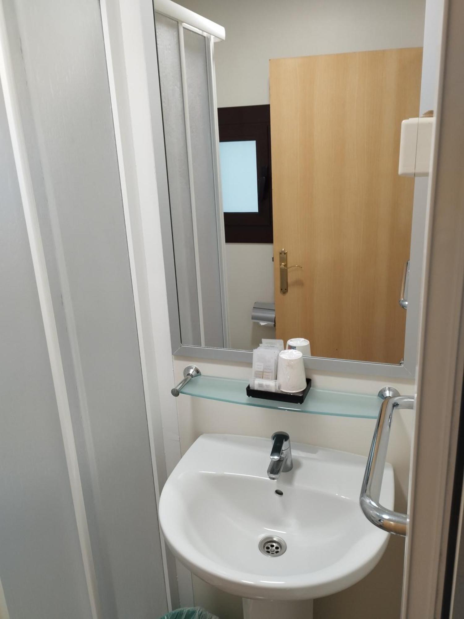 Hostal La Terrassa Barcelona Ruang foto