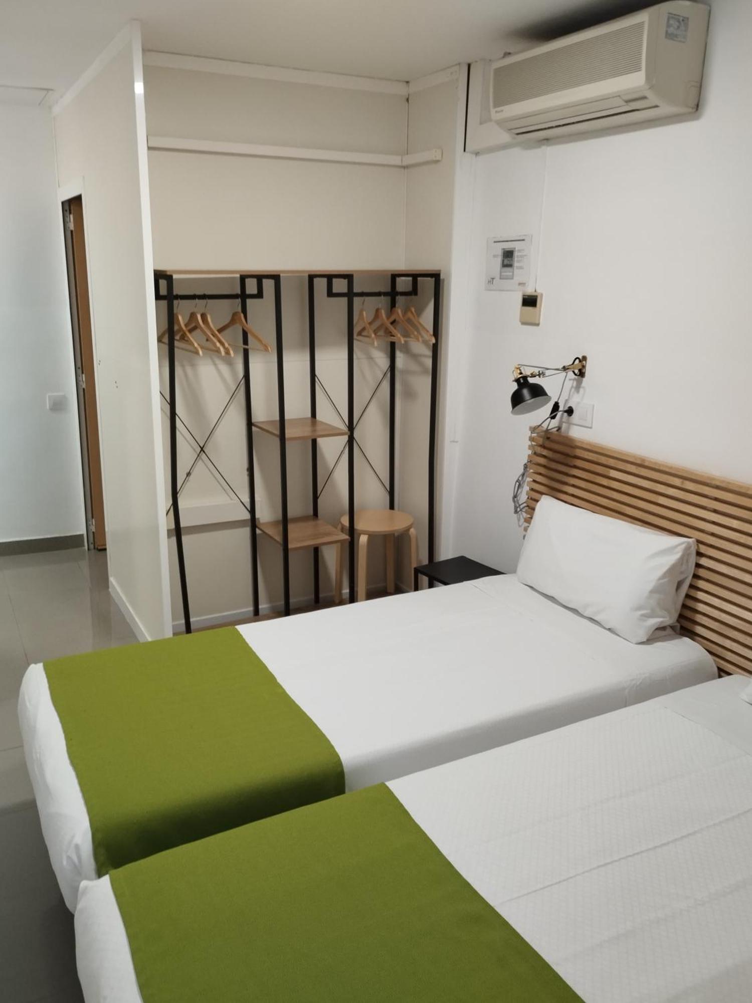 Hostal La Terrassa Barcelona Ruang foto