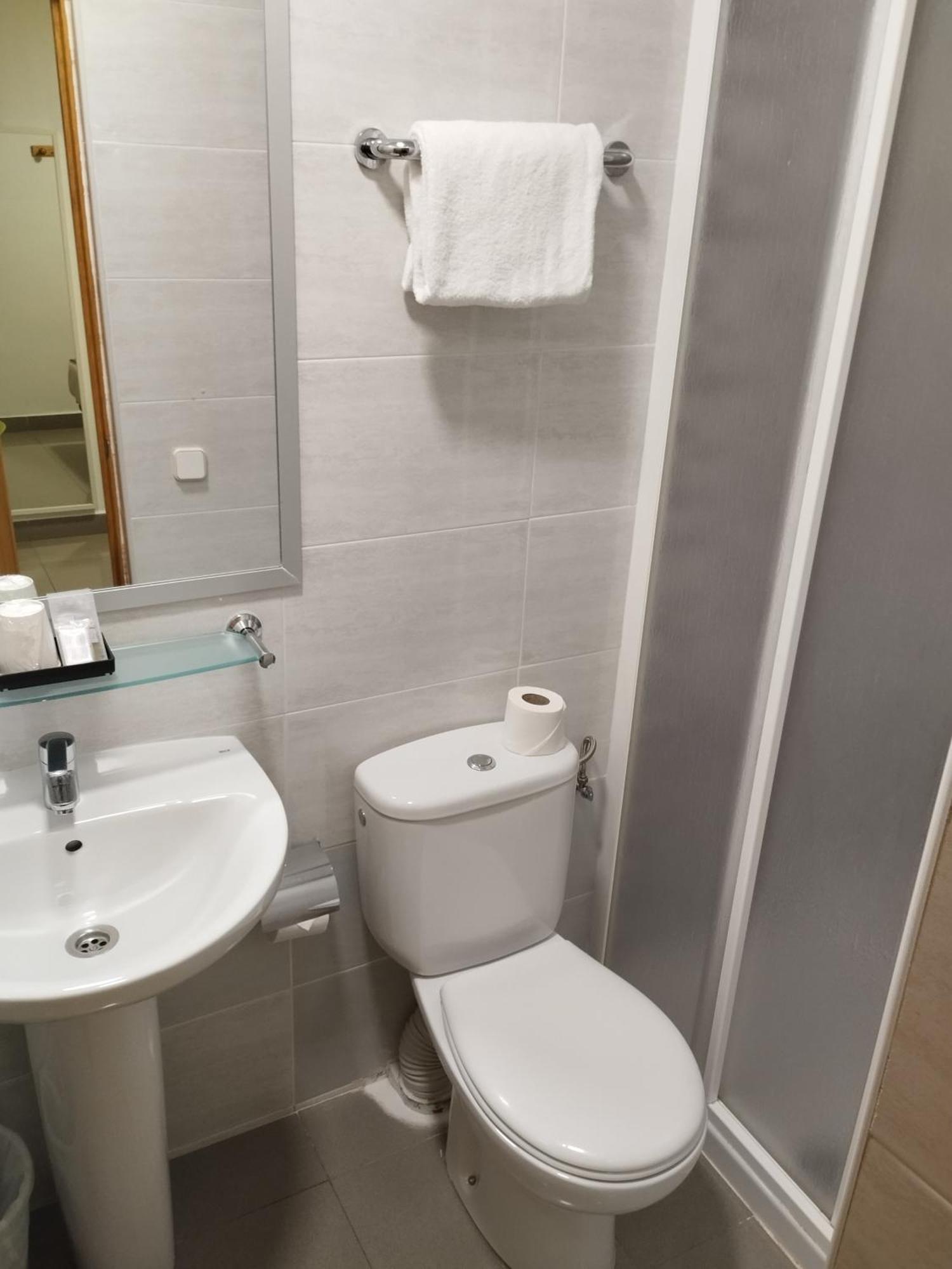 Hostal La Terrassa Barcelona Ruang foto