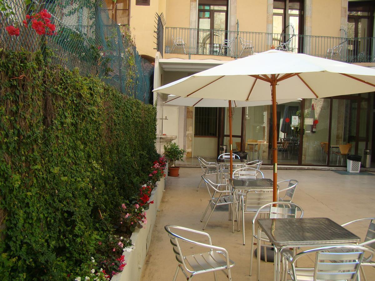 Hostal La Terrassa Barcelona Bagian luar foto