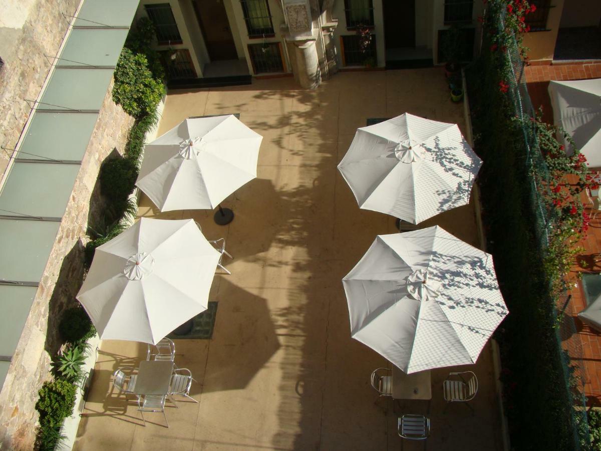 Hostal La Terrassa Barcelona Bagian luar foto