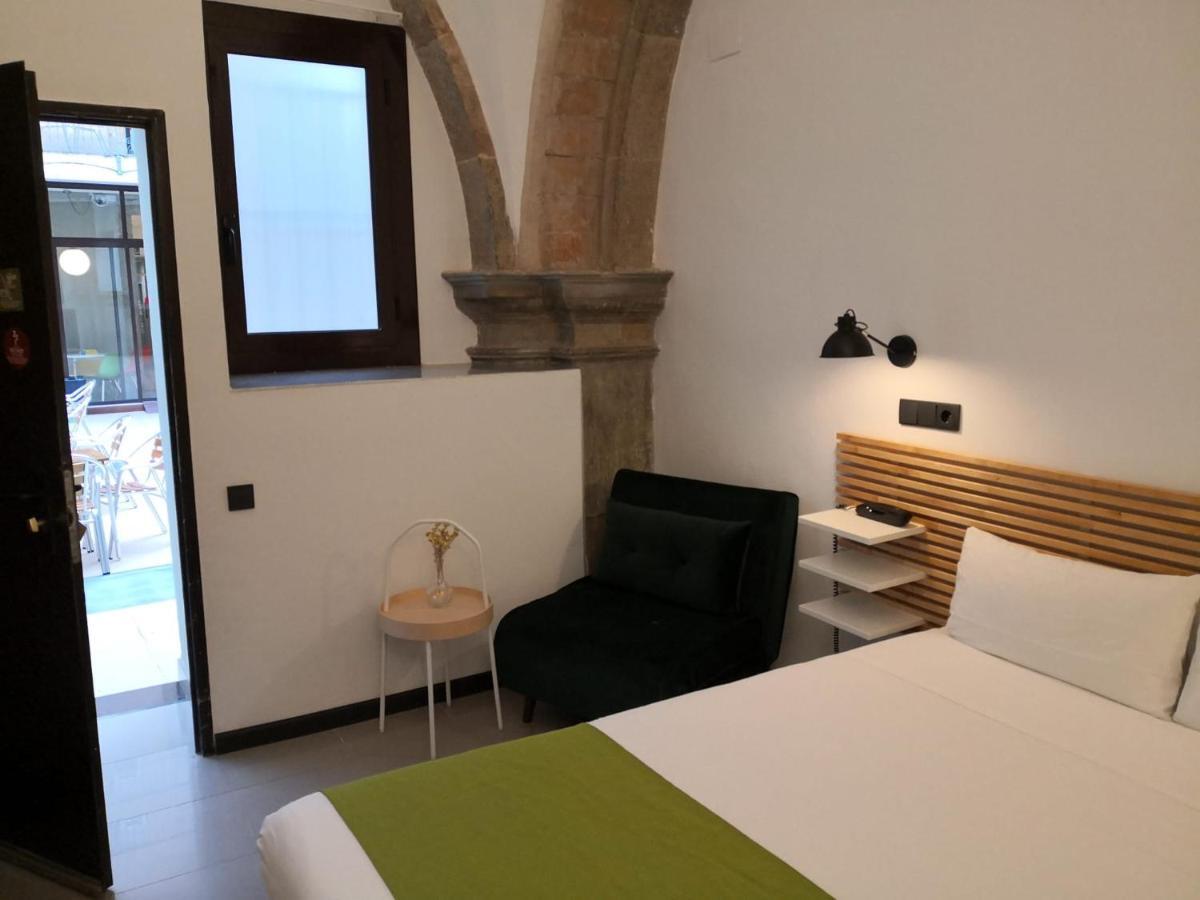 Hostal La Terrassa Barcelona Bagian luar foto