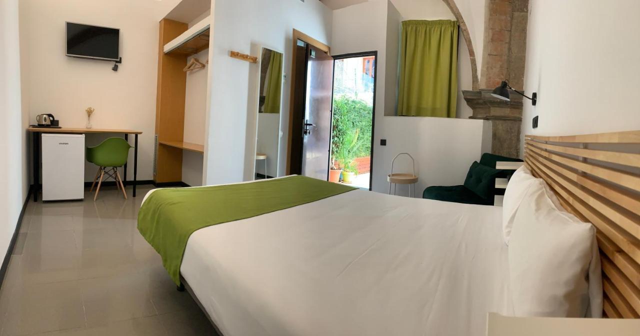 Hostal La Terrassa Barcelona Bagian luar foto